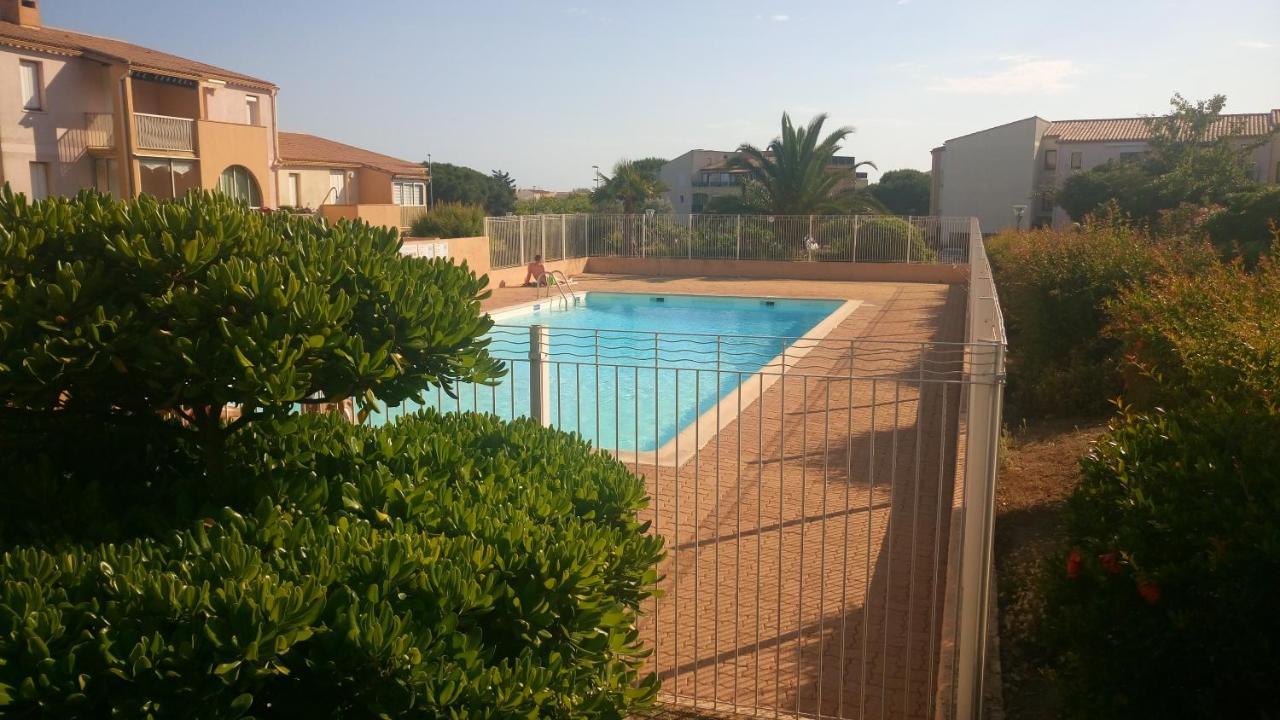 Lara 3 - T2 Loggia Piscine 2 Lits Doubles Parking Pres Du Centre-Port Et Ile Loisirs Appartement Agde Buitenkant foto