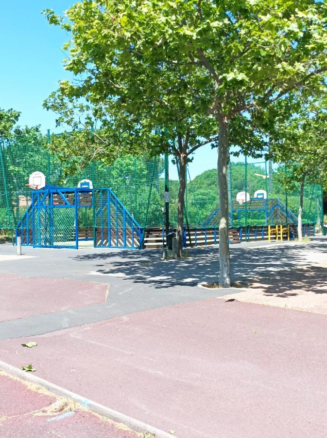 Lara 3 - T2 Loggia Piscine 2 Lits Doubles Parking Pres Du Centre-Port Et Ile Loisirs Appartement Agde Buitenkant foto
